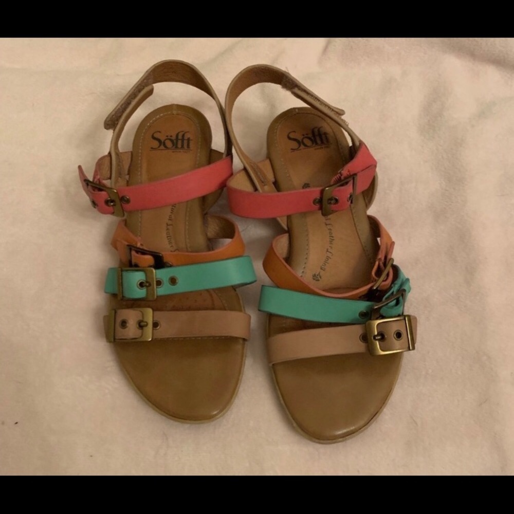 Sofft Sandals Multicolored Straps size 6